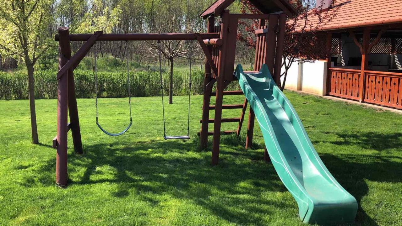 Kiscsere Vendeghaz Kallosemjen Luaran gambar